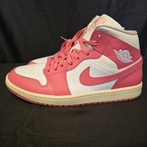Jordan 1 Women's Mid 'Guava Ice'